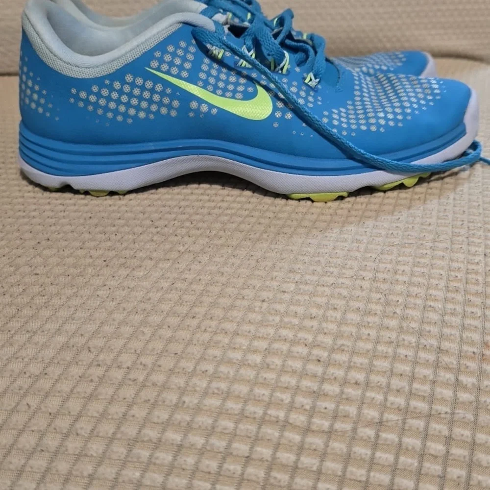 Nike Blue and White Sneakers with Breathable Mesh Nike Lunar Empress‎ Golf Shoes